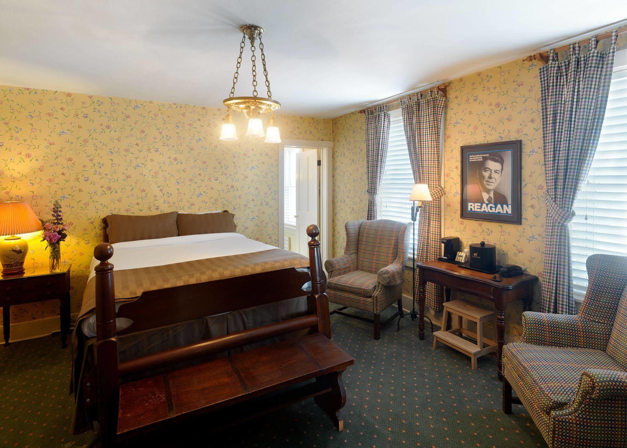 The Golden Lamb Hotel Lebanon Eksteriør billede